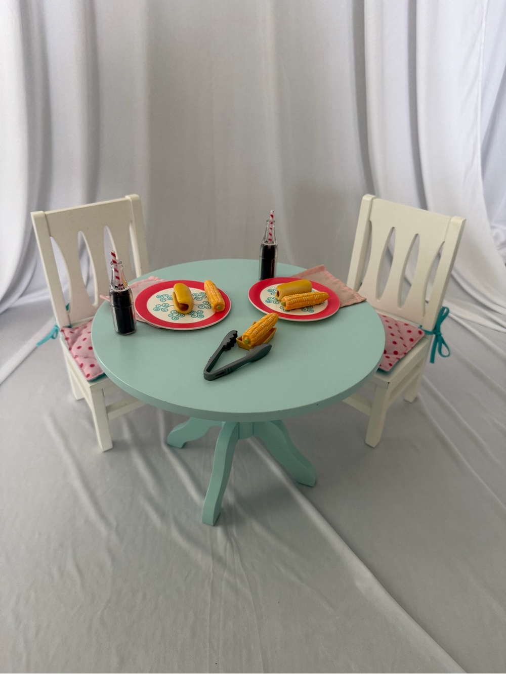 American Girl Truly Me 2017 Doll Dining Table & Chairs Set and extra food not AG